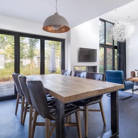 Maridu Forest Cube 아른헴